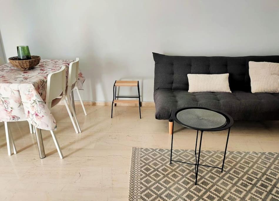 Δίπλα Στο Πάρκο Apartment กาลามาตา ภายนอก รูปภาพ